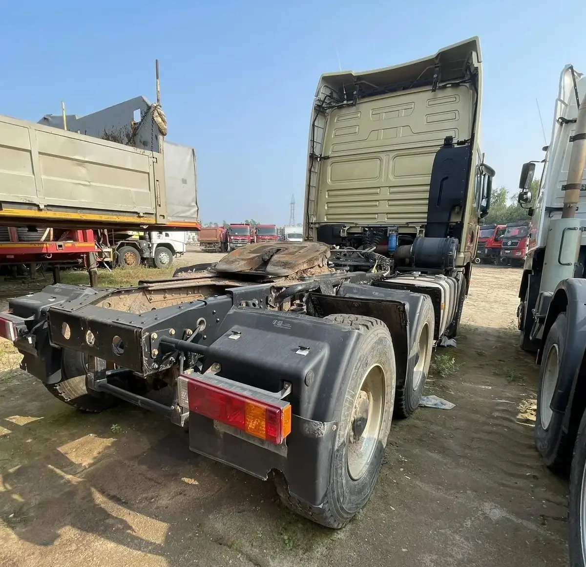 Shacman SX* 6x4 Седельный тягач, фото 3