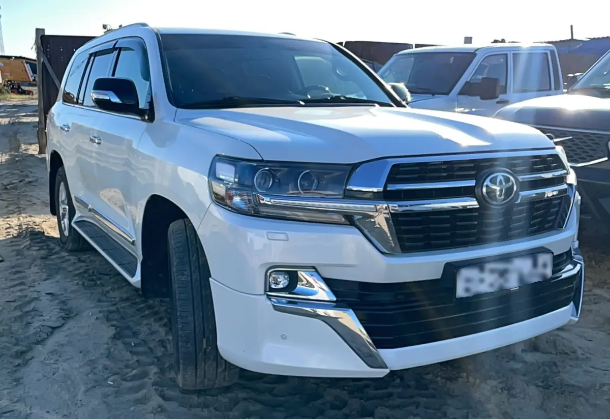Toyota Land Cruiser 200, фото 2