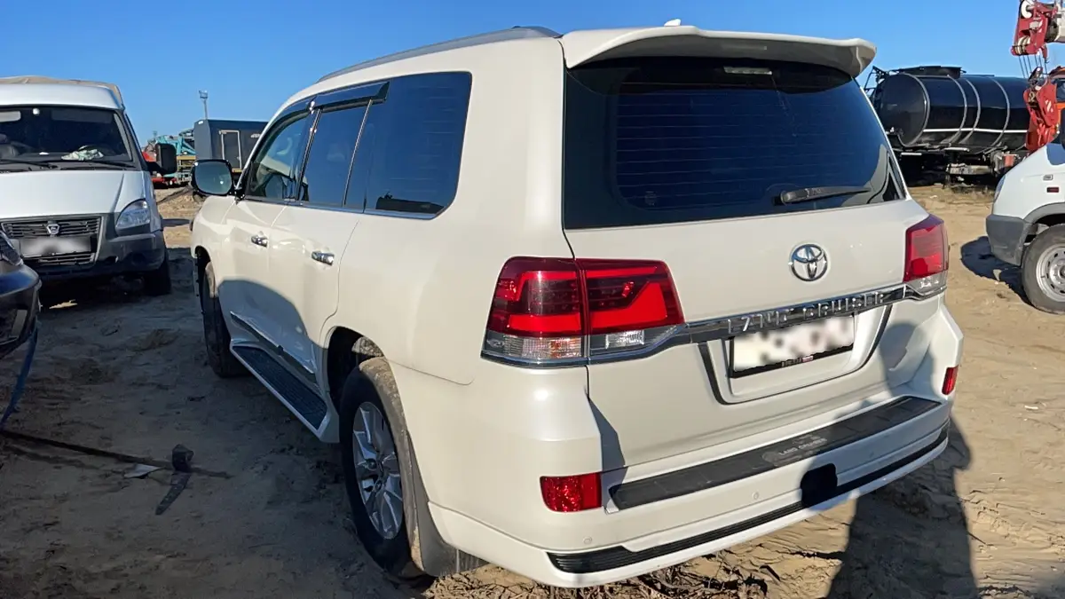 Toyota Land Cruiser 200, фото 4