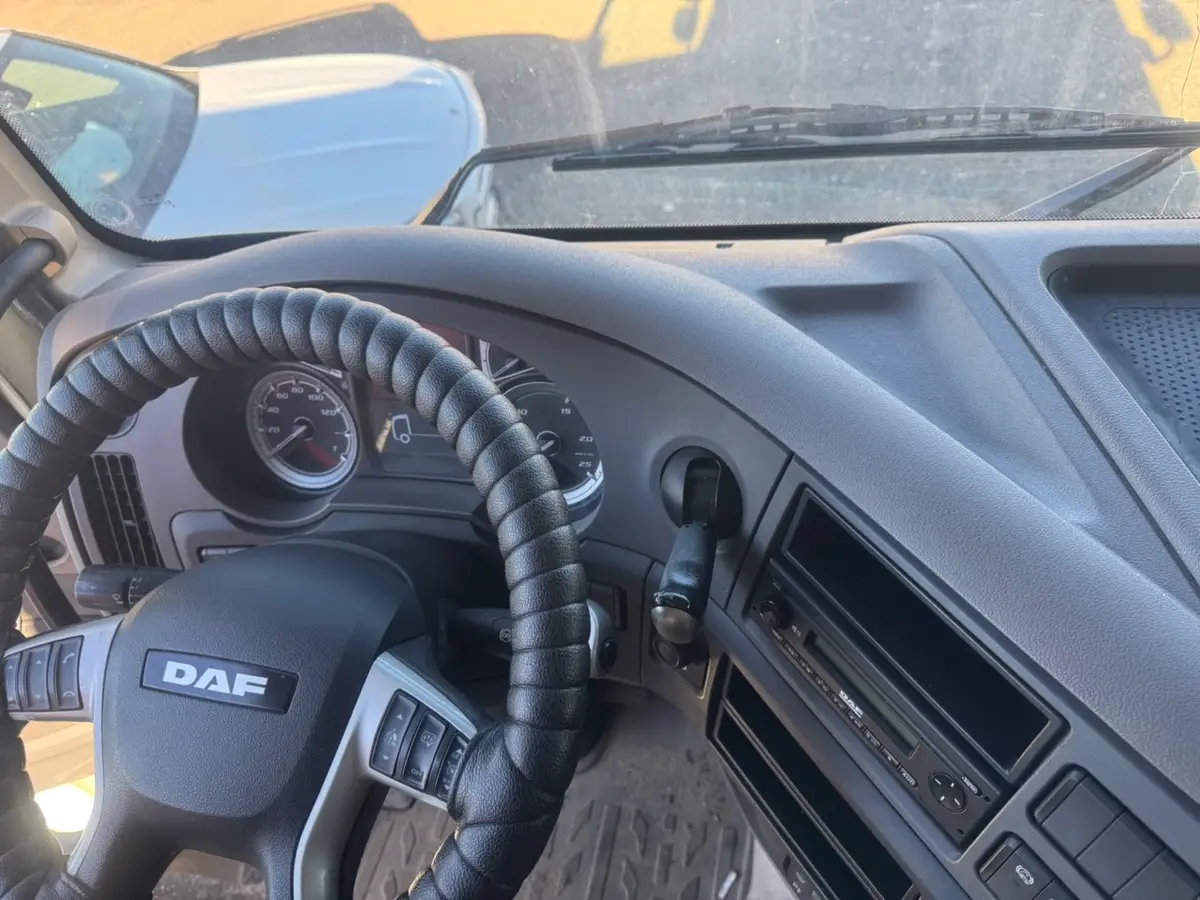 DAF XF 4x2 Седельный тягач, фото 5