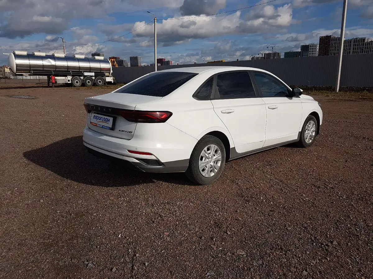 Geely Emgrand, фото 3