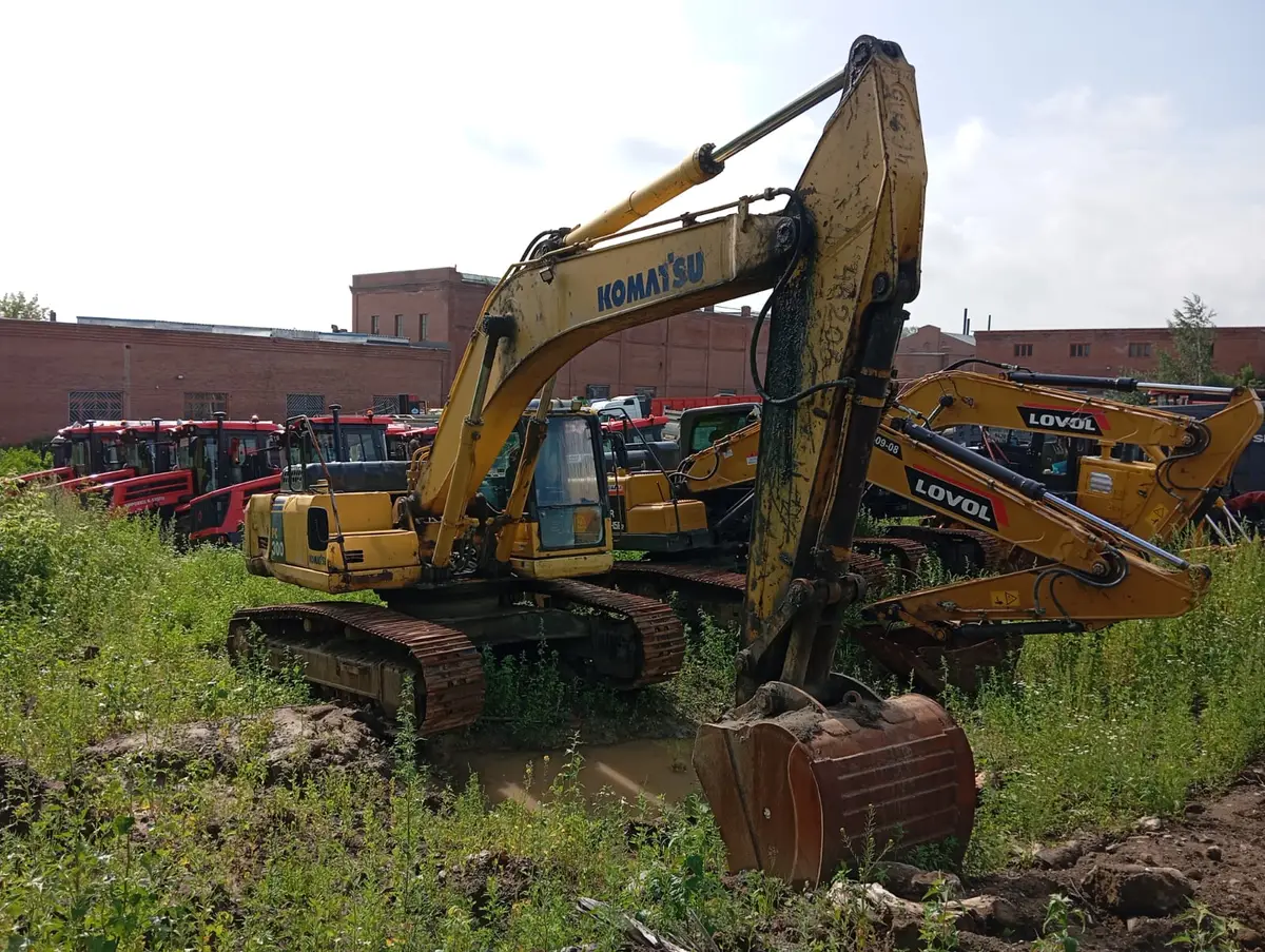 Komatsu PC 300 Экскаватор, фото 2