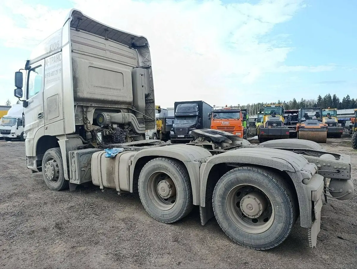 BEIBEN BBTR* 6x4 Седельный тягач, фото 3