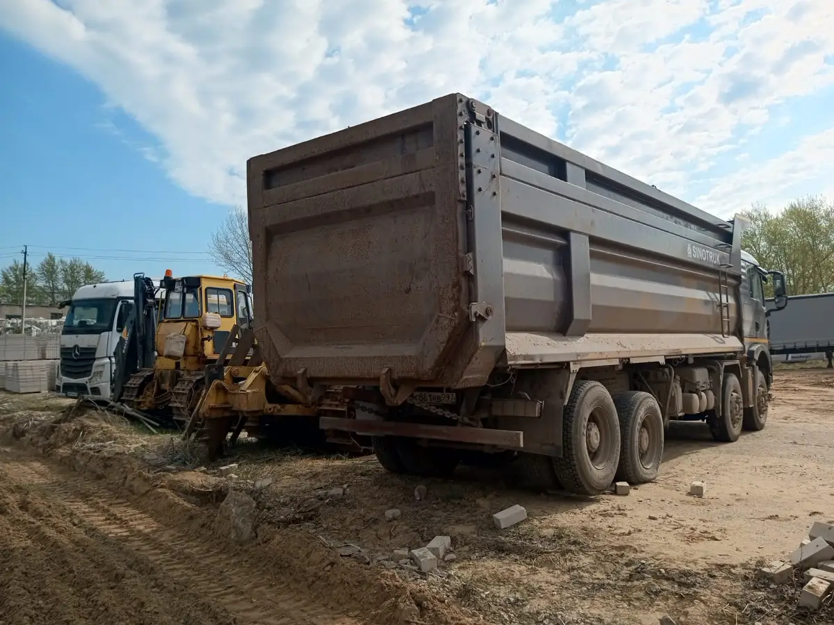 HOWO T5G 8x4 Самосвал, фото 3