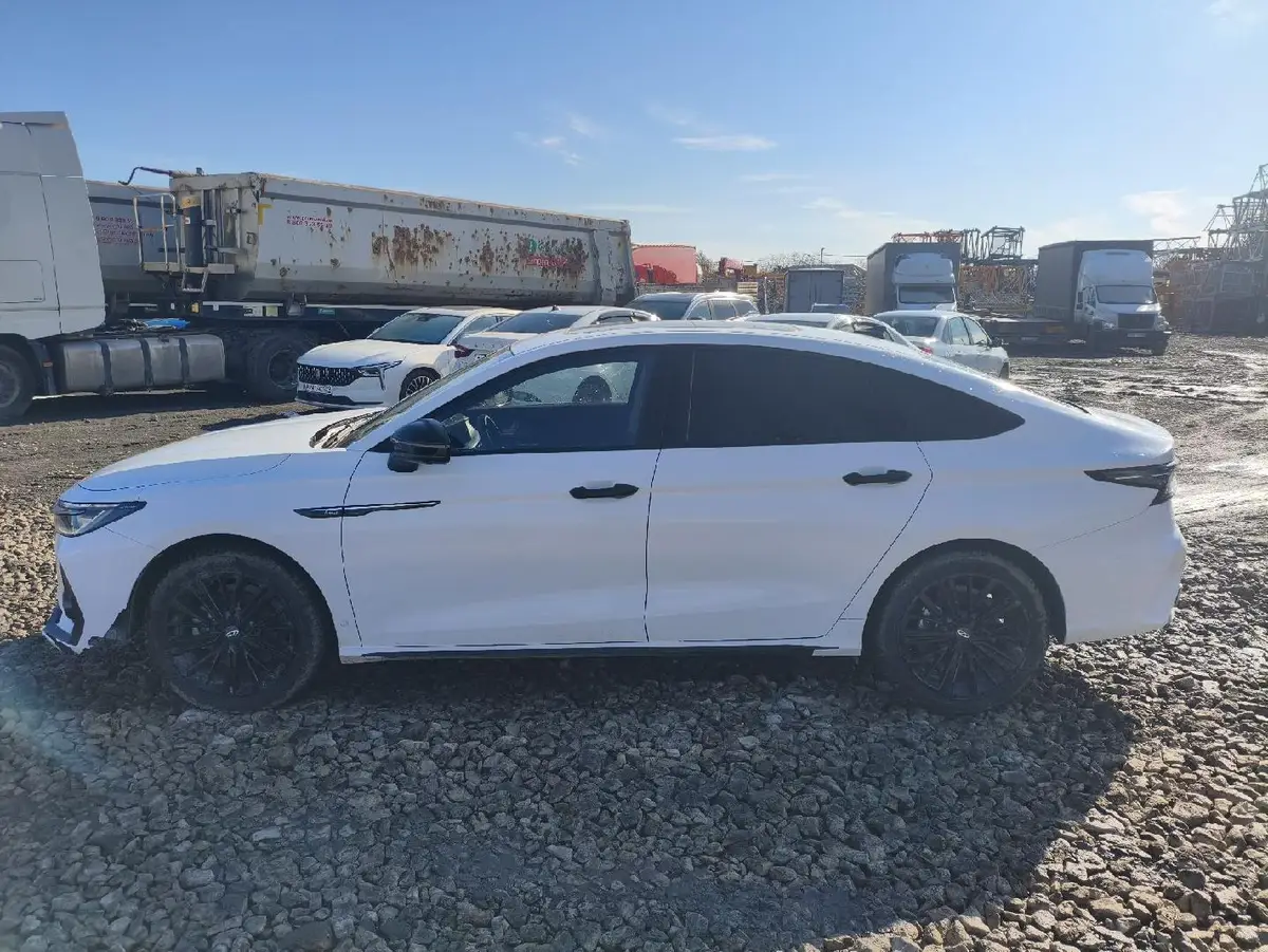 Chery Arrizo 8 Ультра черный 1.6Т 150 л.с. АТ, фото 3
