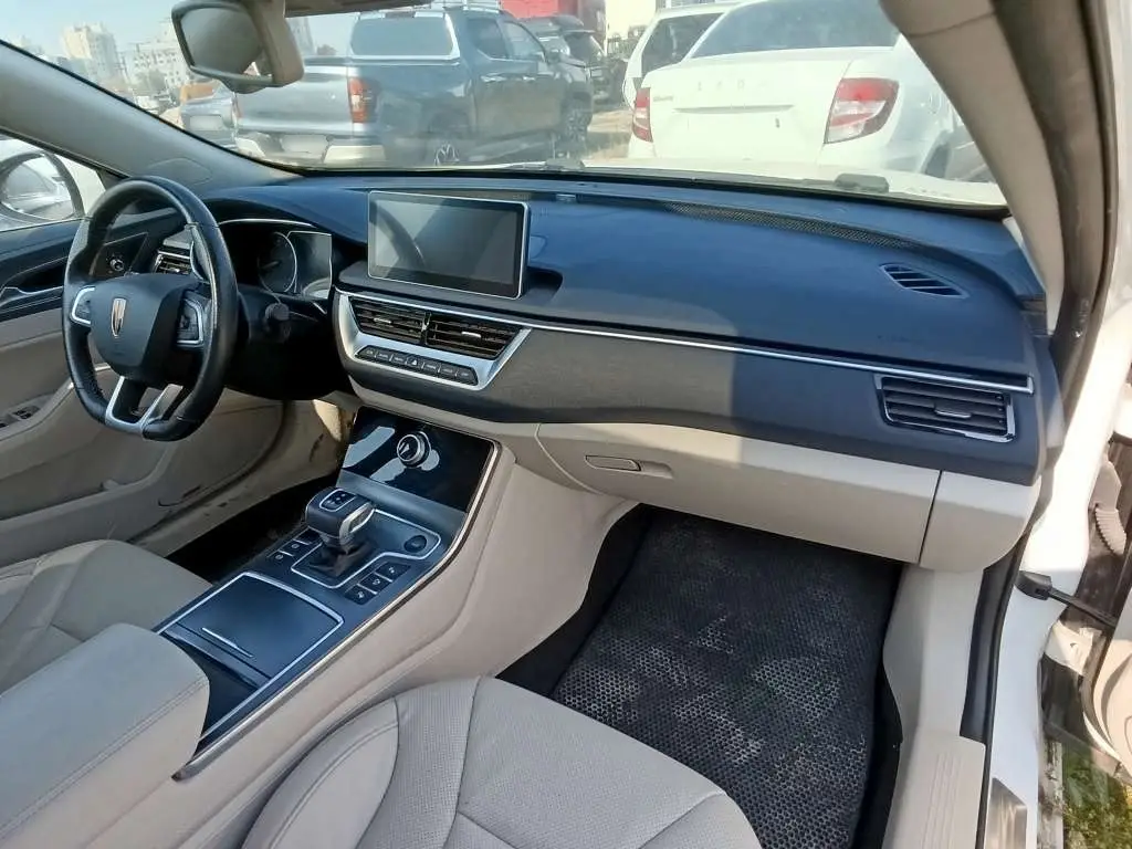 Hongqi H5, фото 5