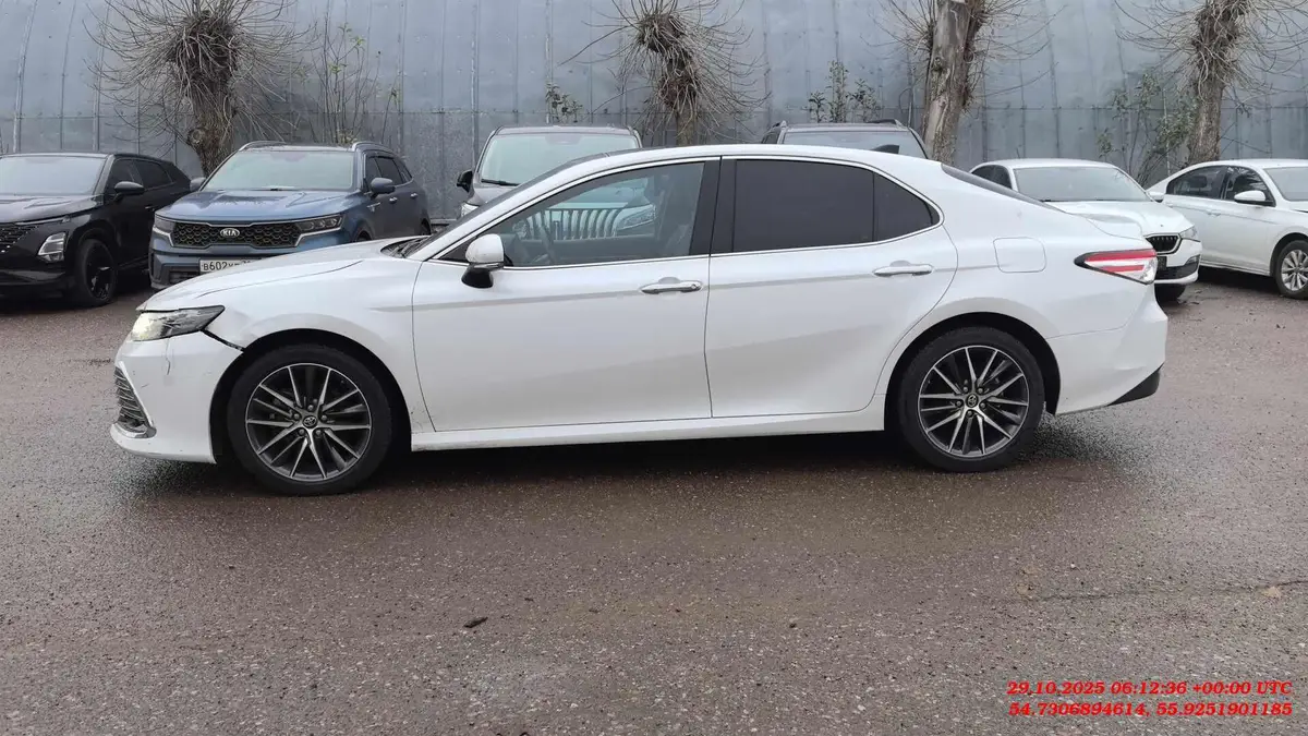 Toyota Camry Люкс Эдишн 2.5 АТ, фото 3