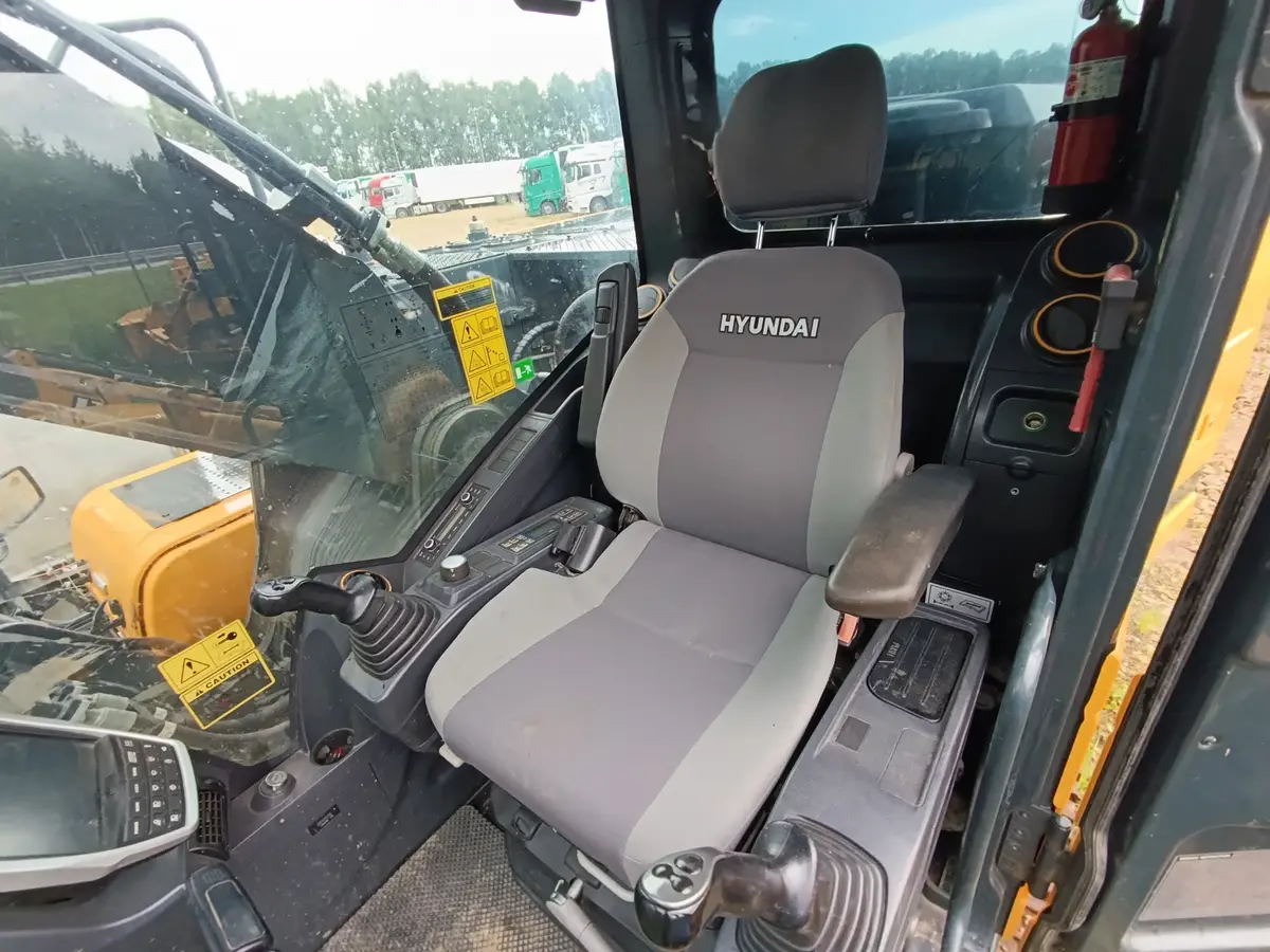 Hyundai HX300 Экскаватор, фото 5