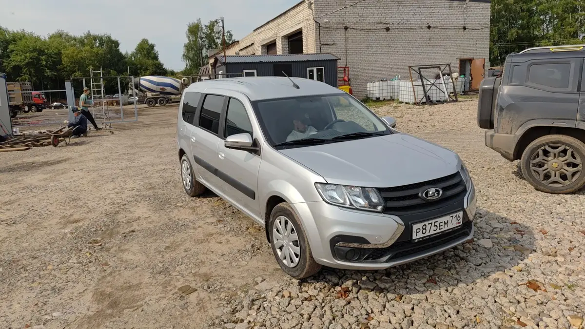 LADA Largus универсал Комфорт 5 мест 1.6 90 л.с. МТ, фото 2
