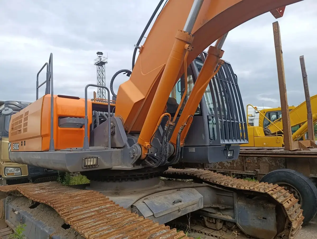 UMG E400* Экскаватор, фото 2