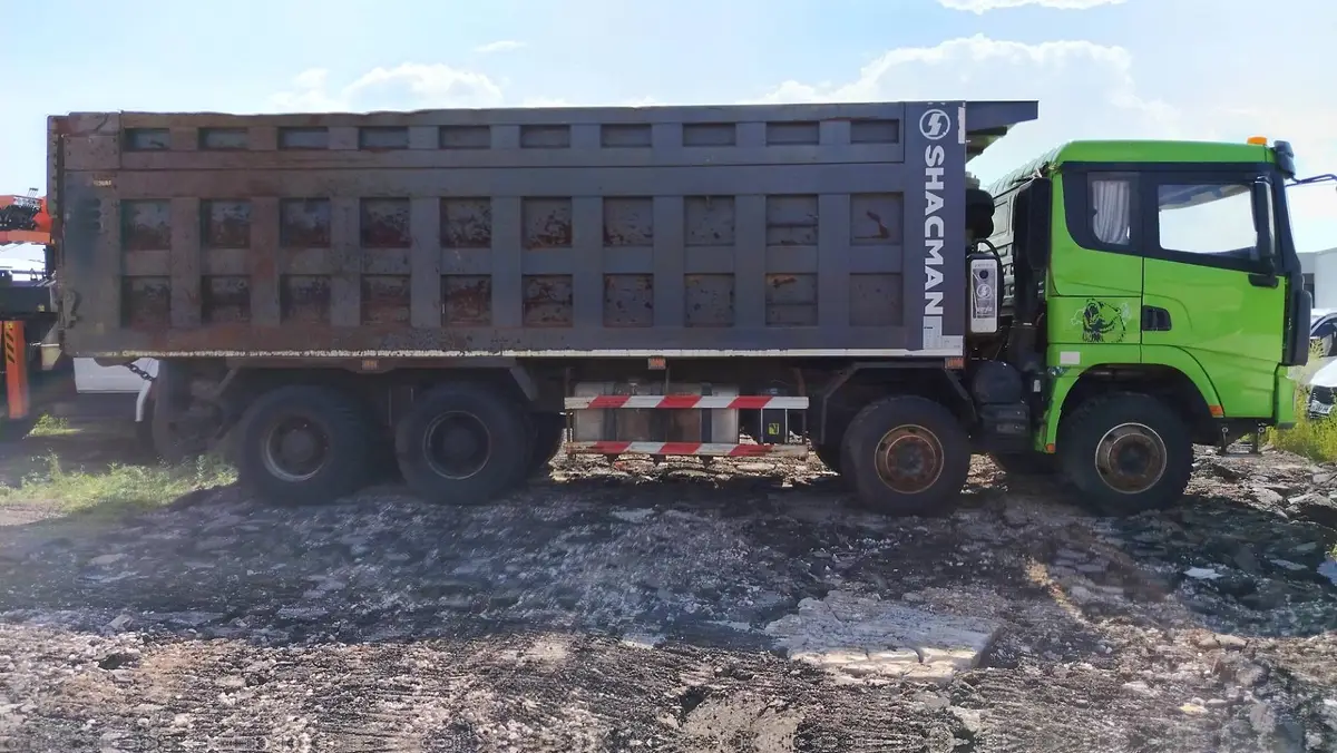 Shacman SX* 8x4 Самосвал, фото 3