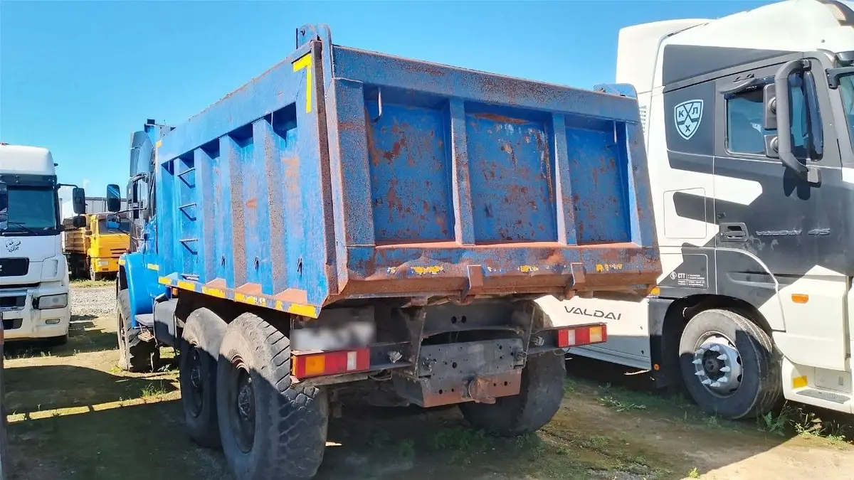 Ural 55571 6x6 Самосвал, фото 4