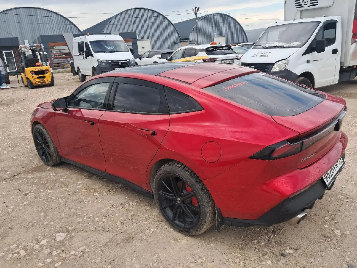 Changan Uni-V Комфорт 1.5Т АТ, фото 3