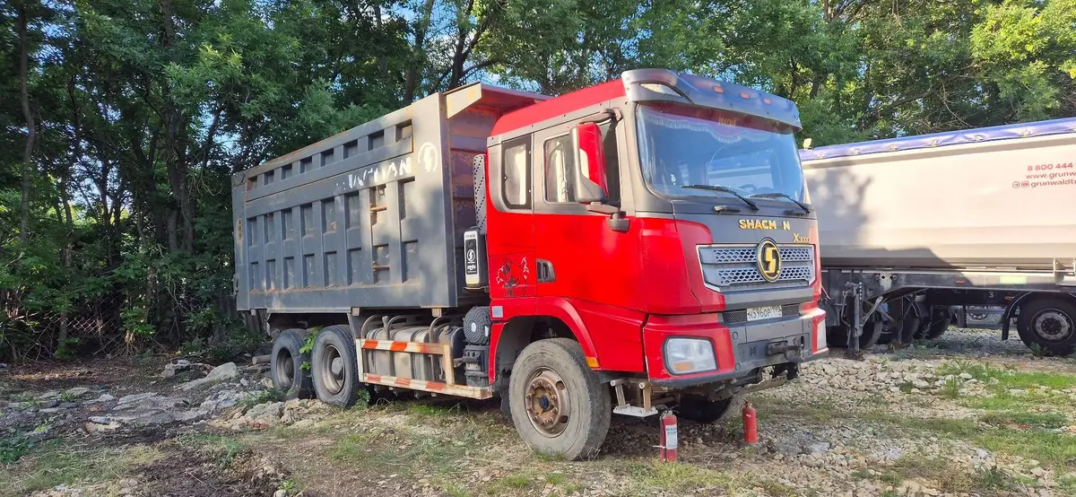 Shacman SX* 6x4 Самосвал, фото 2