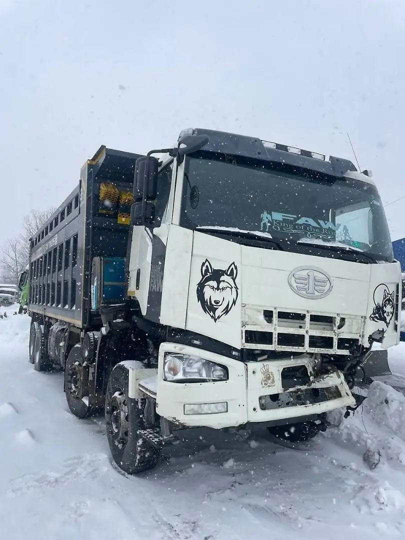 FAW J6 8x4 Самосвал, фото 3