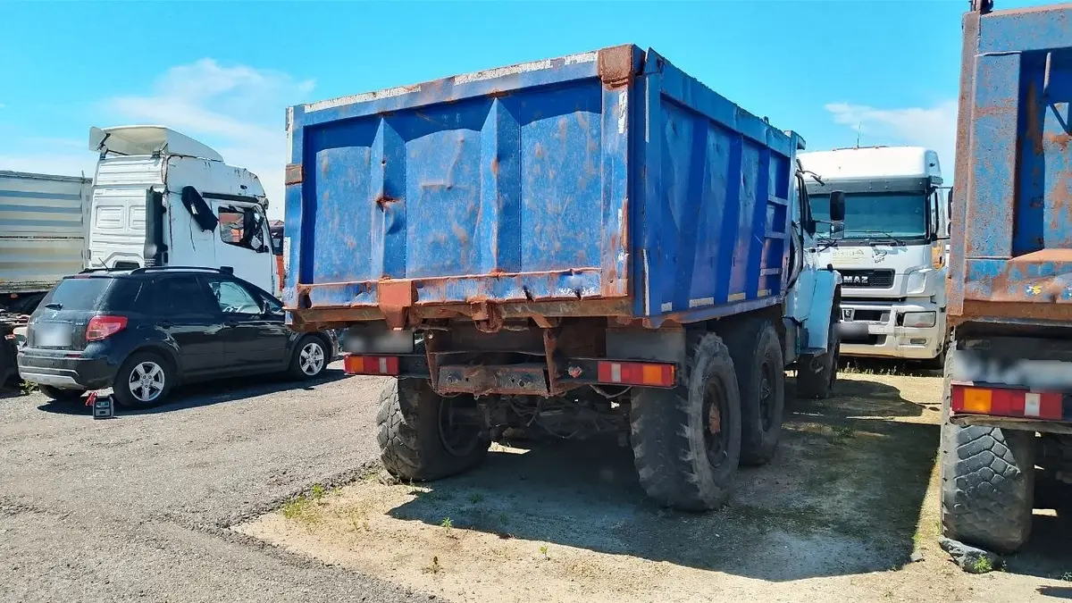 Уралпромтехника 5831* на шасси Ural 55571 6x6 Самосвал, фото 3