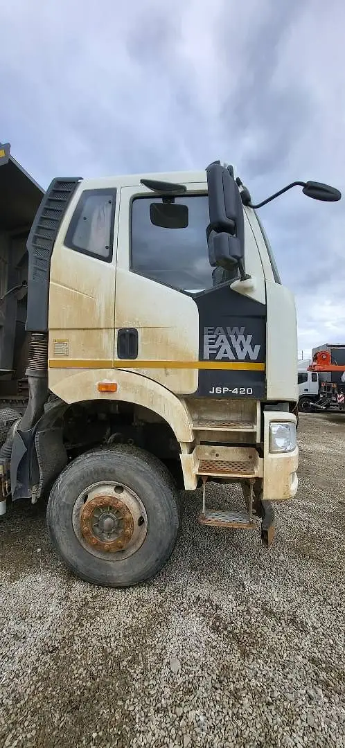 FAW CA 3310 8x4 Самосвал, фото 4