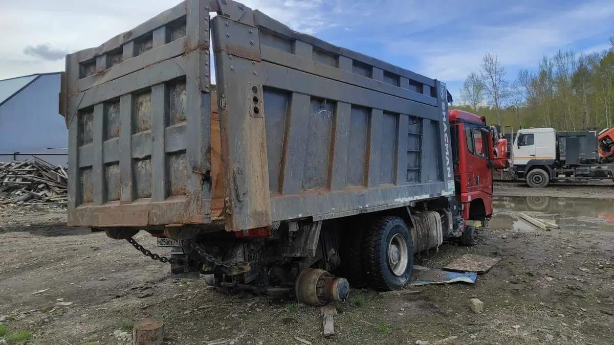 Shacman SX* 6x4 Самосвал, фото 3