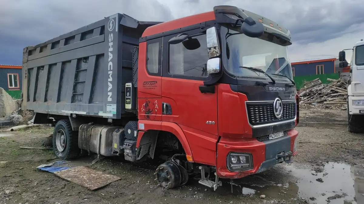 Shacman SX* 6x4 Самосвал, фото 2