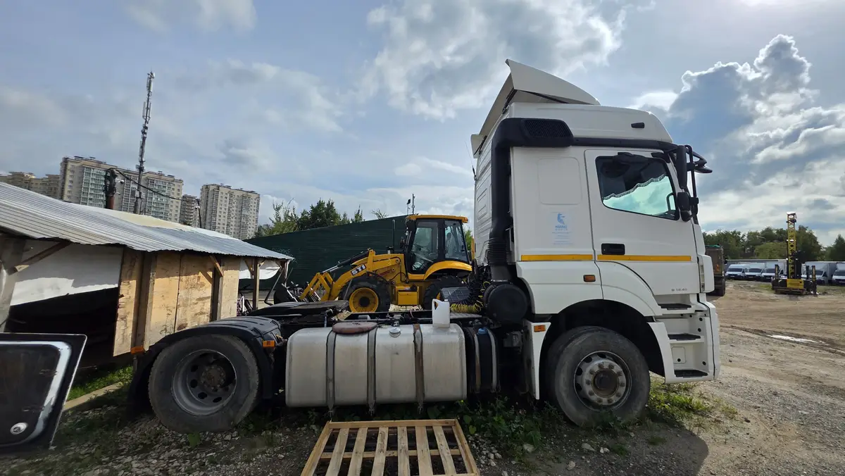 КАМАЗ 5490 4x2 Седельный тягач, фото 3