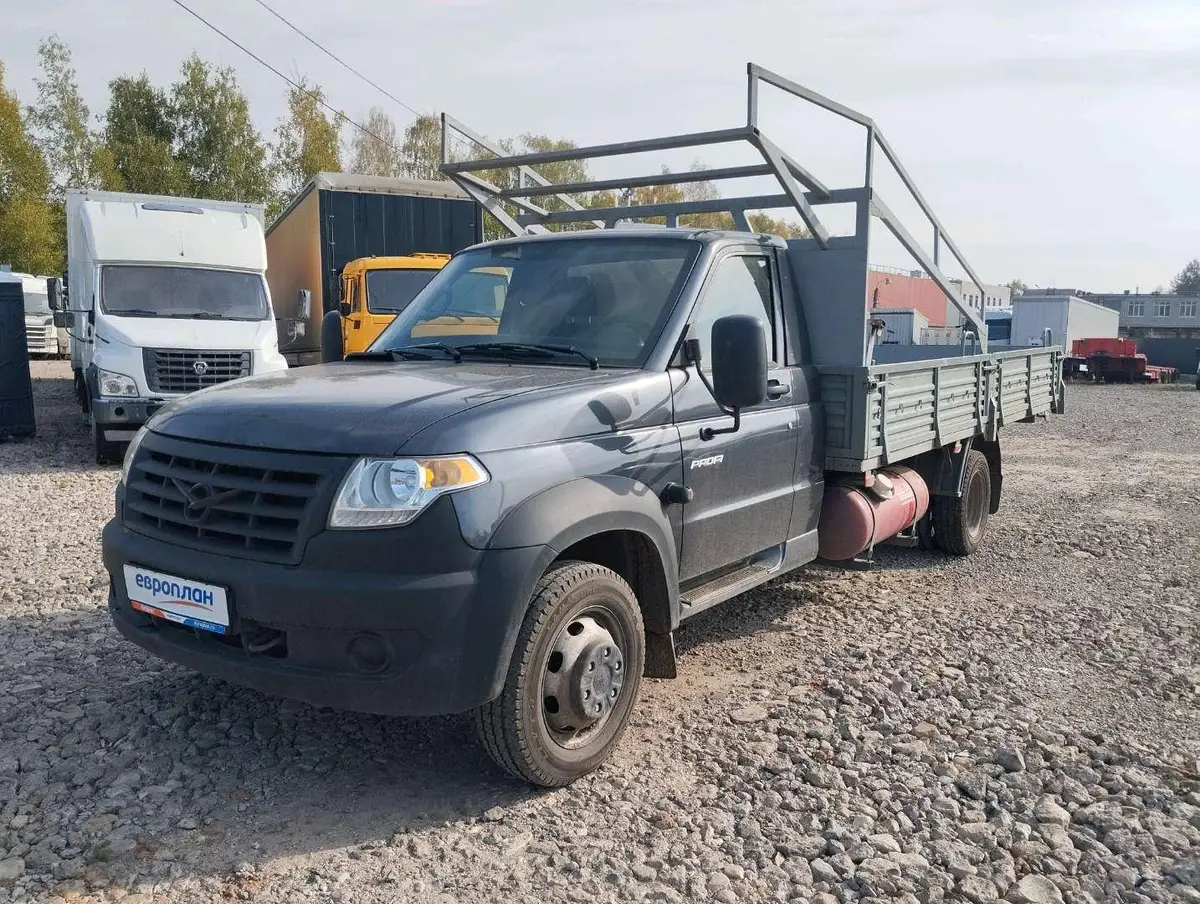 УАЗ Профи однорядная кабина Бортовой автомобиль с платформой 2060 Базовая двускатные колеса 2.7 МТ, фото 2