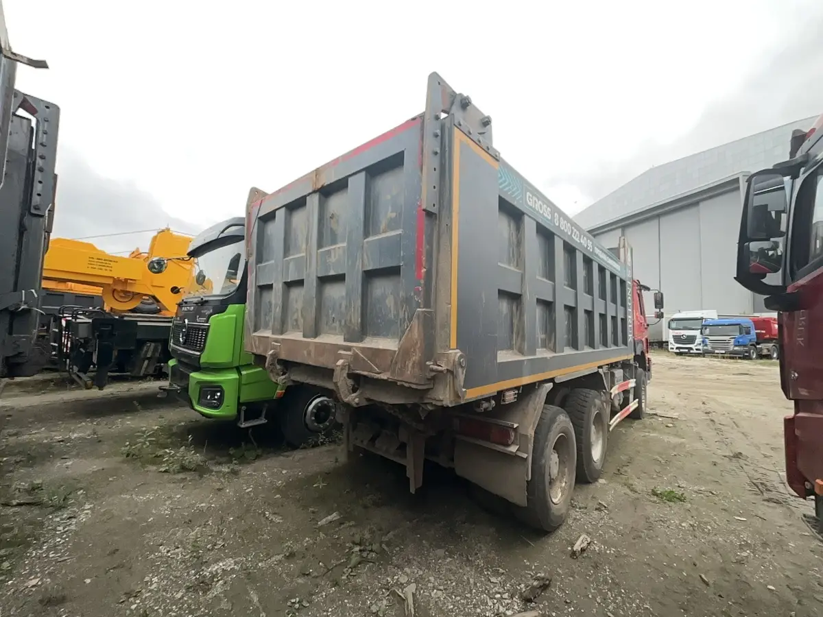 HOWO ZZ* 6x4 Самосвал, фото 3