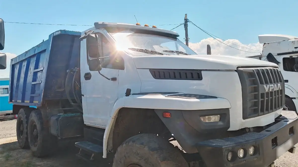 Уралпромтехника 5831* на шасси Ural 55571 6x6 Самосвал, фото 2