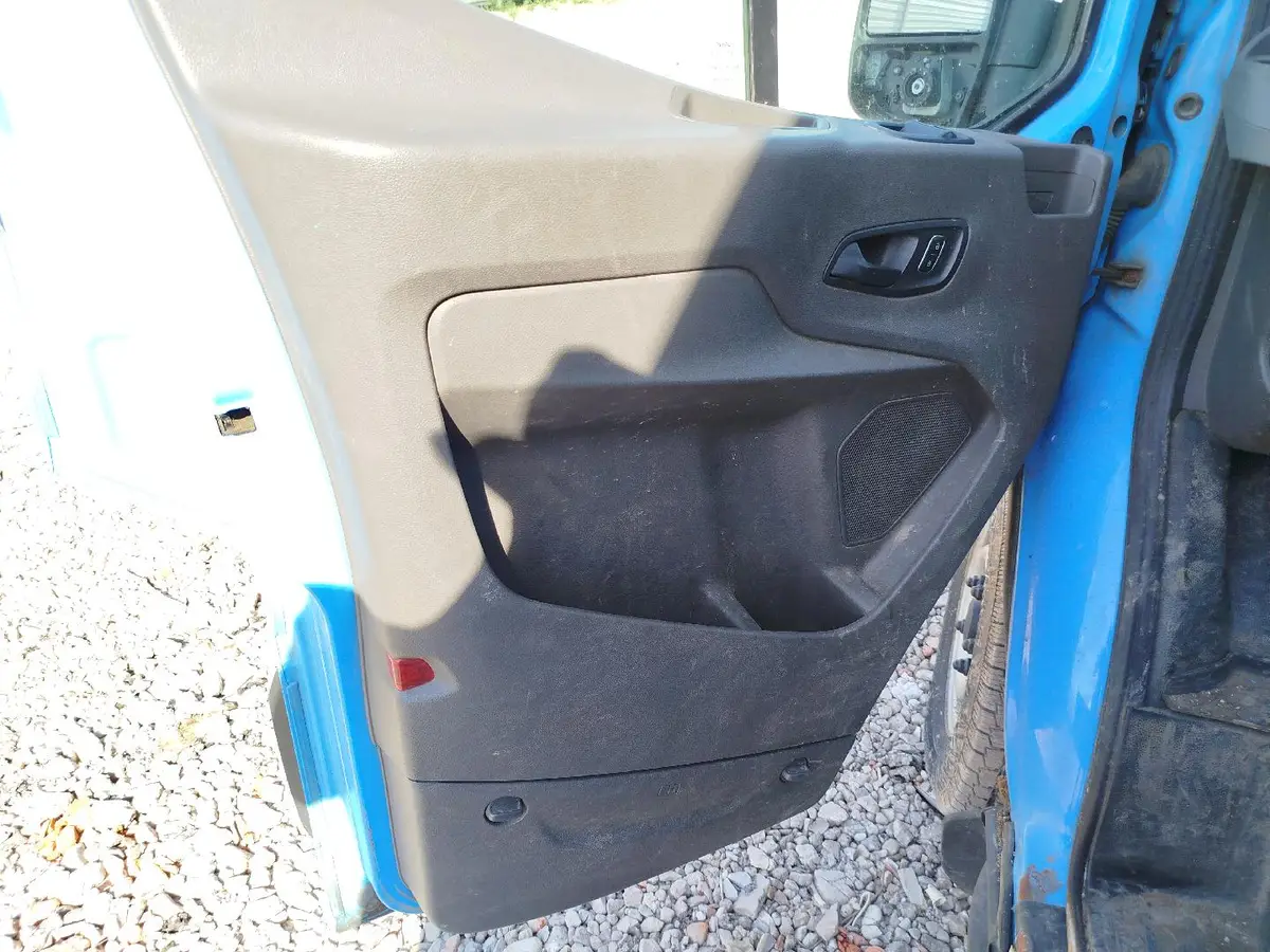 Ford Transit Фургон Базовая 310М Д2В2 2.2 дизель 125 л.с. МТ передний привод, фото 5