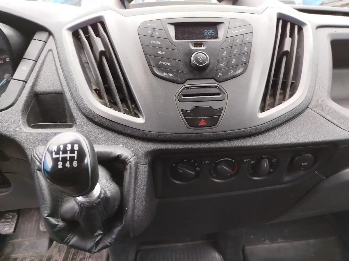 Ford Transit Фургон Базовая 310М Д2В2 2.2 дизель 125 л.с. МТ передний привод, фото 5