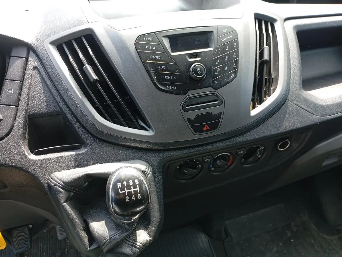 Ford Transit Фургон Базовая 310М Д2В2 2.2 дизель 125 л.с. МТ передний привод, фото 5
