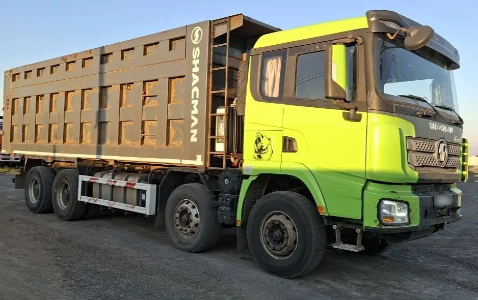 Shacman SX* 8x4 Самосвал, фото 2