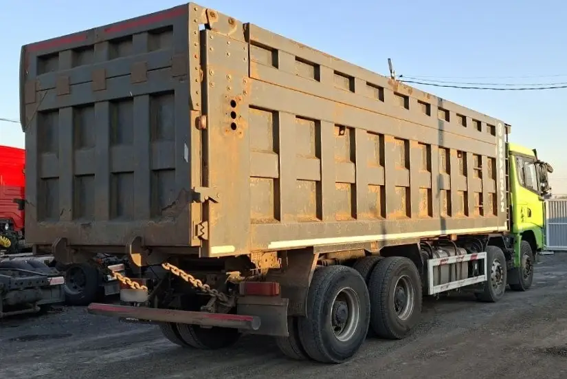 Shacman SX* 8x4 Самосвал, фото 3