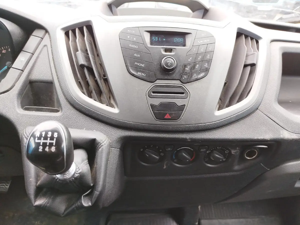 Ford Transit Фургон Базовая 310М Д2В2 2.2 дизель 125 л.с. МТ передний привод, фото 5