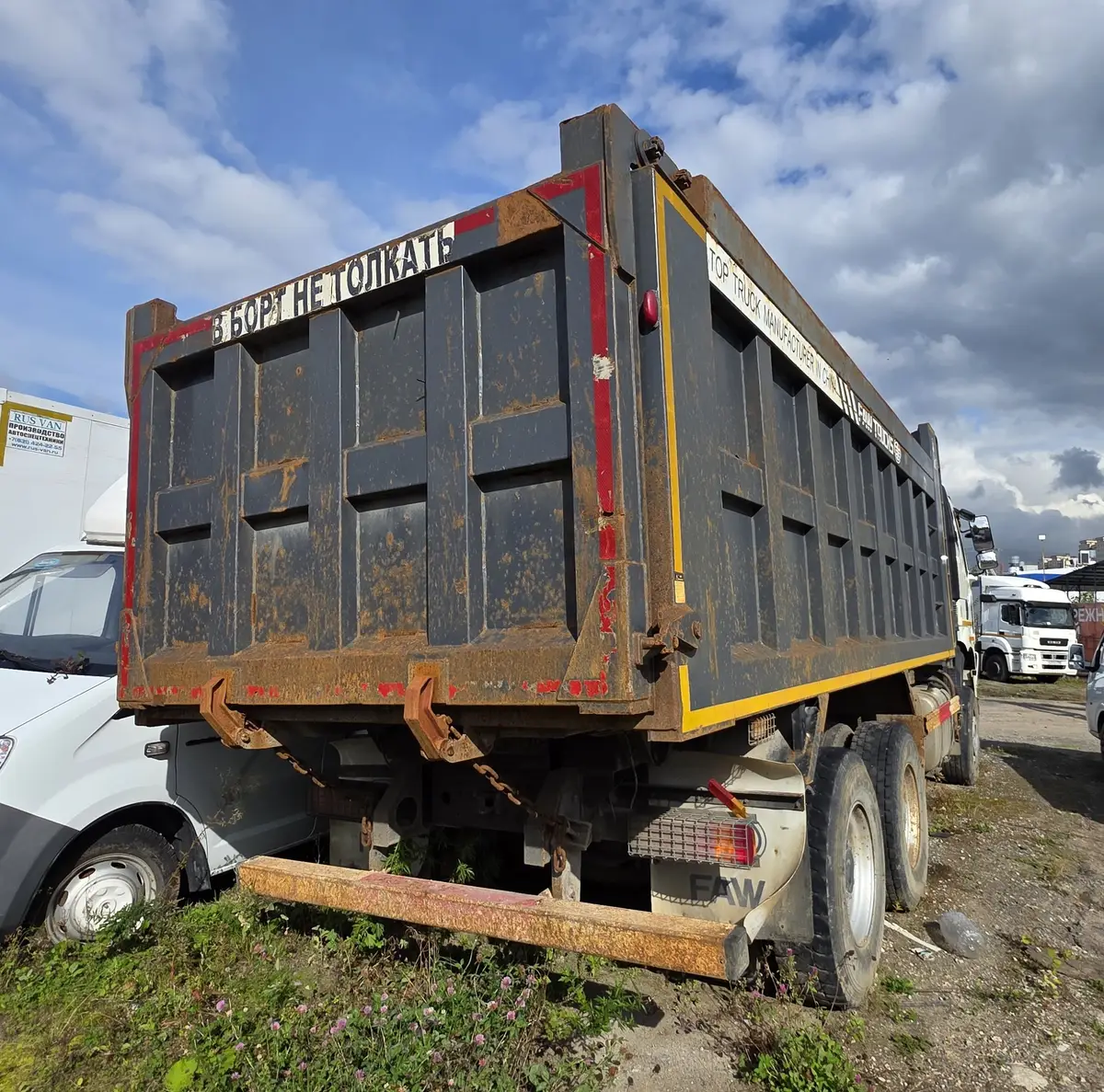 FAW CA 3250 6x4 Самосвал, фото 3
