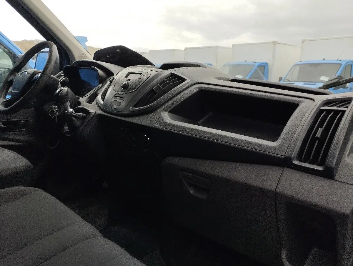Ford Transit Фургон Базовая 310М Д2В2 2.2 дизель 125 л.с. МТ передний привод, фото 5