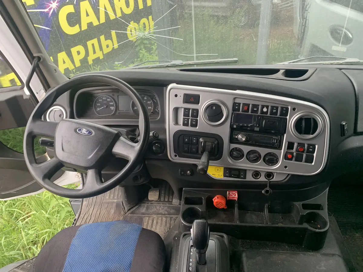 Ford Cargo 4x2 Седельный тягач, фото 4