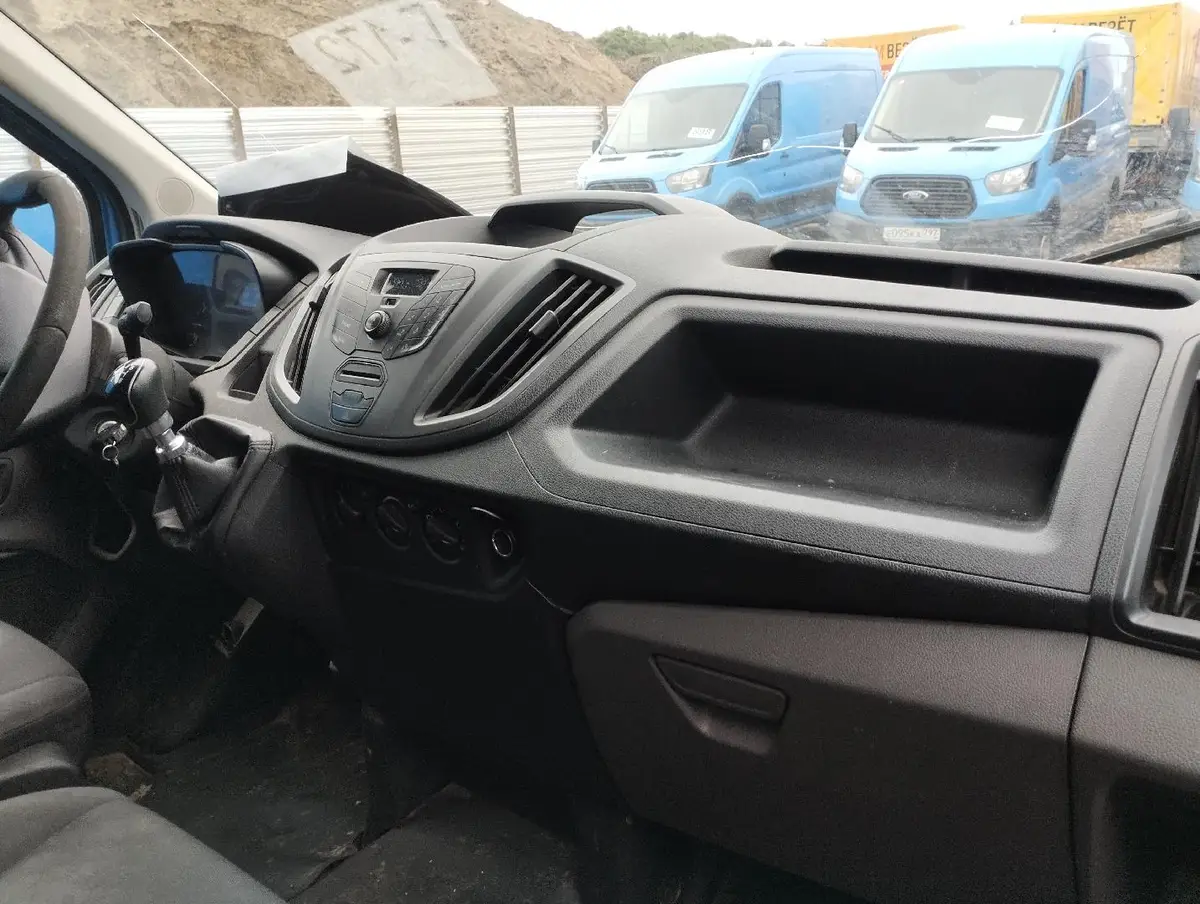 Ford Transit Фургон Базовая 310М Д2В2 2.2 дизель 125 л.с. МТ передний привод, фото 5