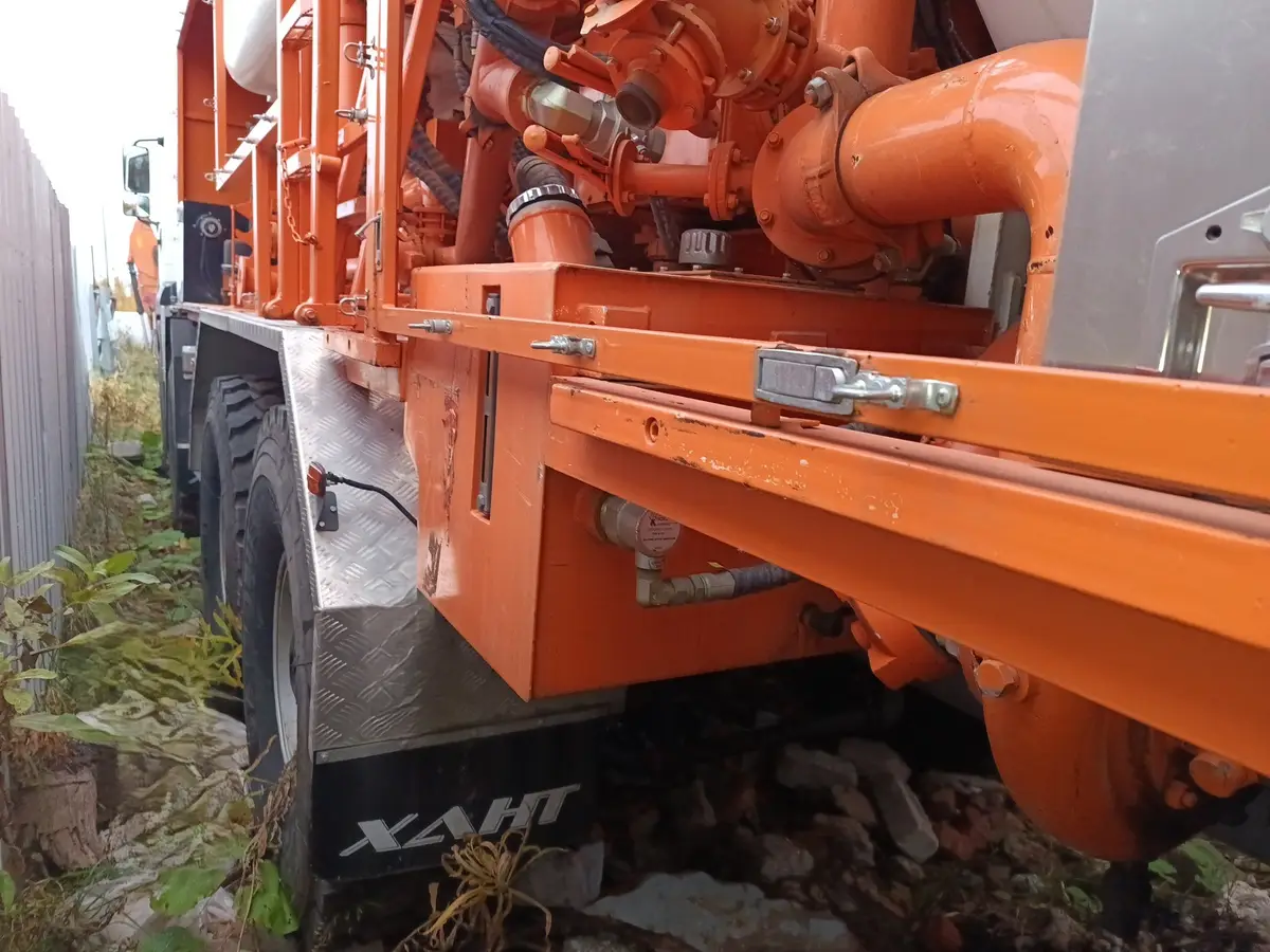 Хант 8051* на шасси ХАНТ 8x8 Агрегат цементировочный, фото 2