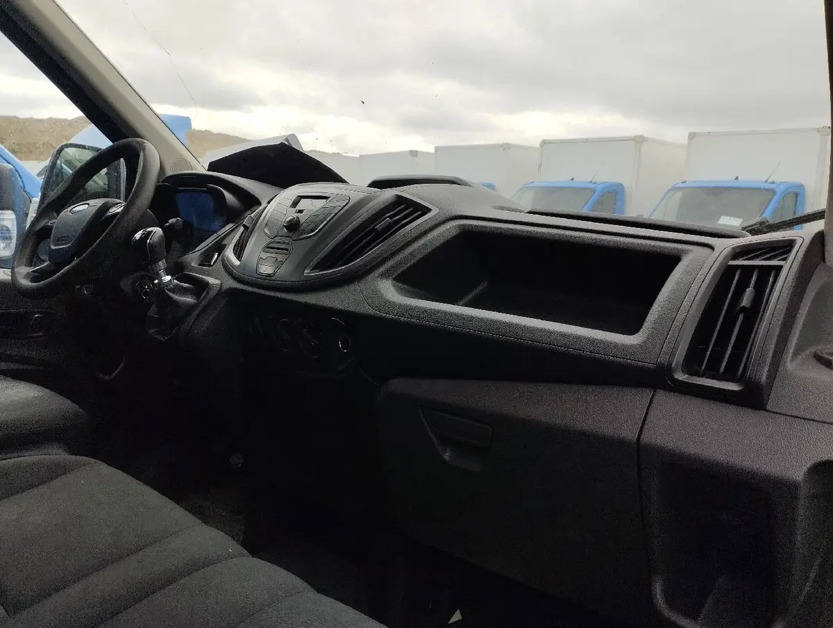 Ford Transit Фургон Базовая 310М Д2В2 2.2 дизель 125 л.с. МТ передний привод, фото 5