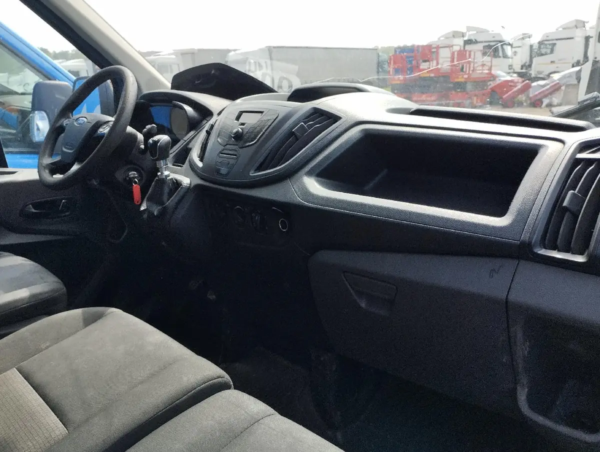 Ford Transit Фургон Базовая 310М Д2В2 2.2 дизель 125 л.с. МТ передний привод, фото 5