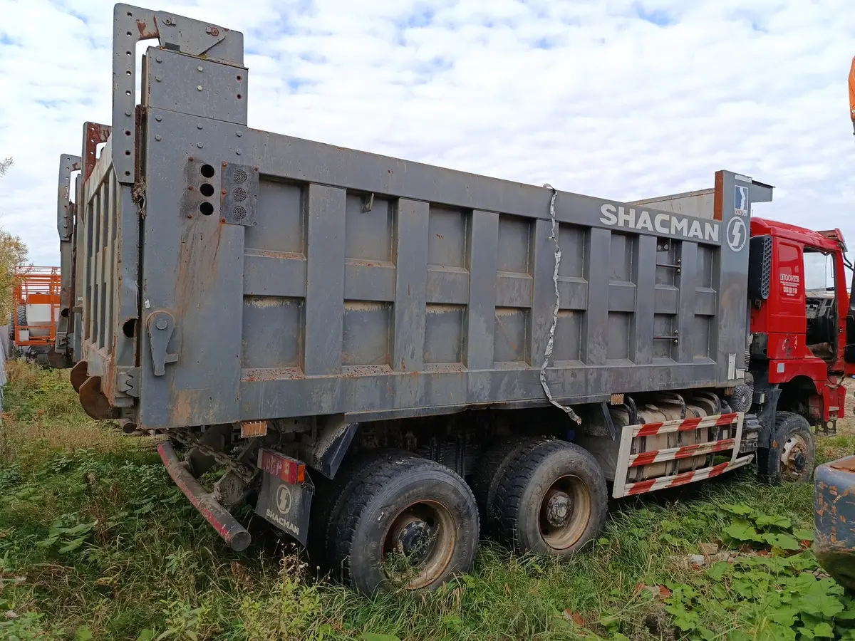 Shacman SX32586V385 6x6 Самосвал, фото 3