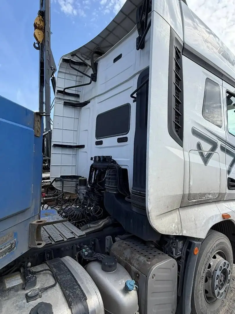 FAW J7 4x2 Седельный тягач, фото 5