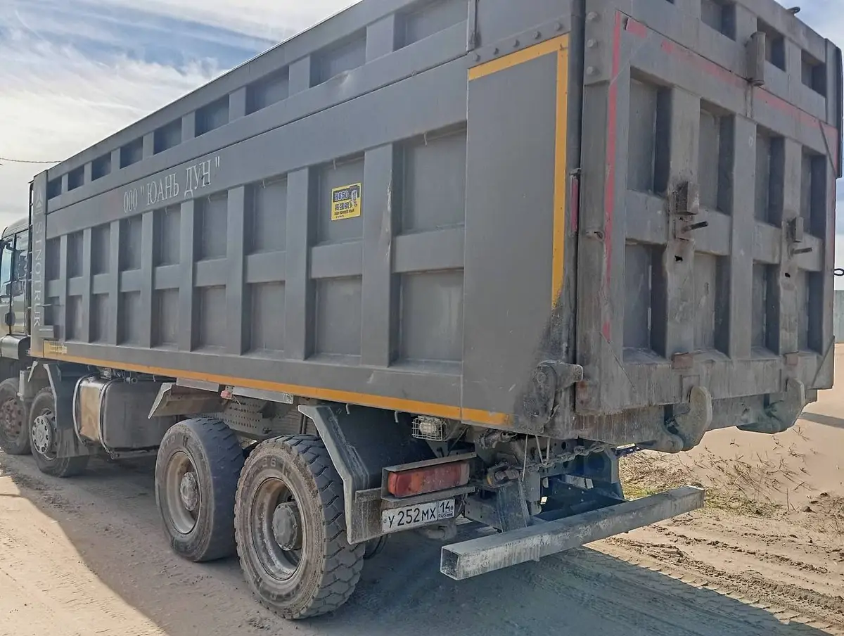 HOWO ZZ* 8x4 Самосвал, фото 5