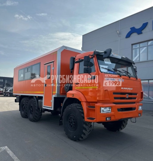 Вахтовый автобус 42261-111-50 на шасси КАМАЗ 43118 (28+2 мест)  